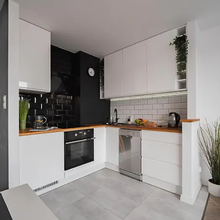 Διαμέρισμα Coco Kolobrzeska 42 *