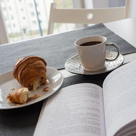 Διαμέρισμα Coco Kolobrzeska 42 *